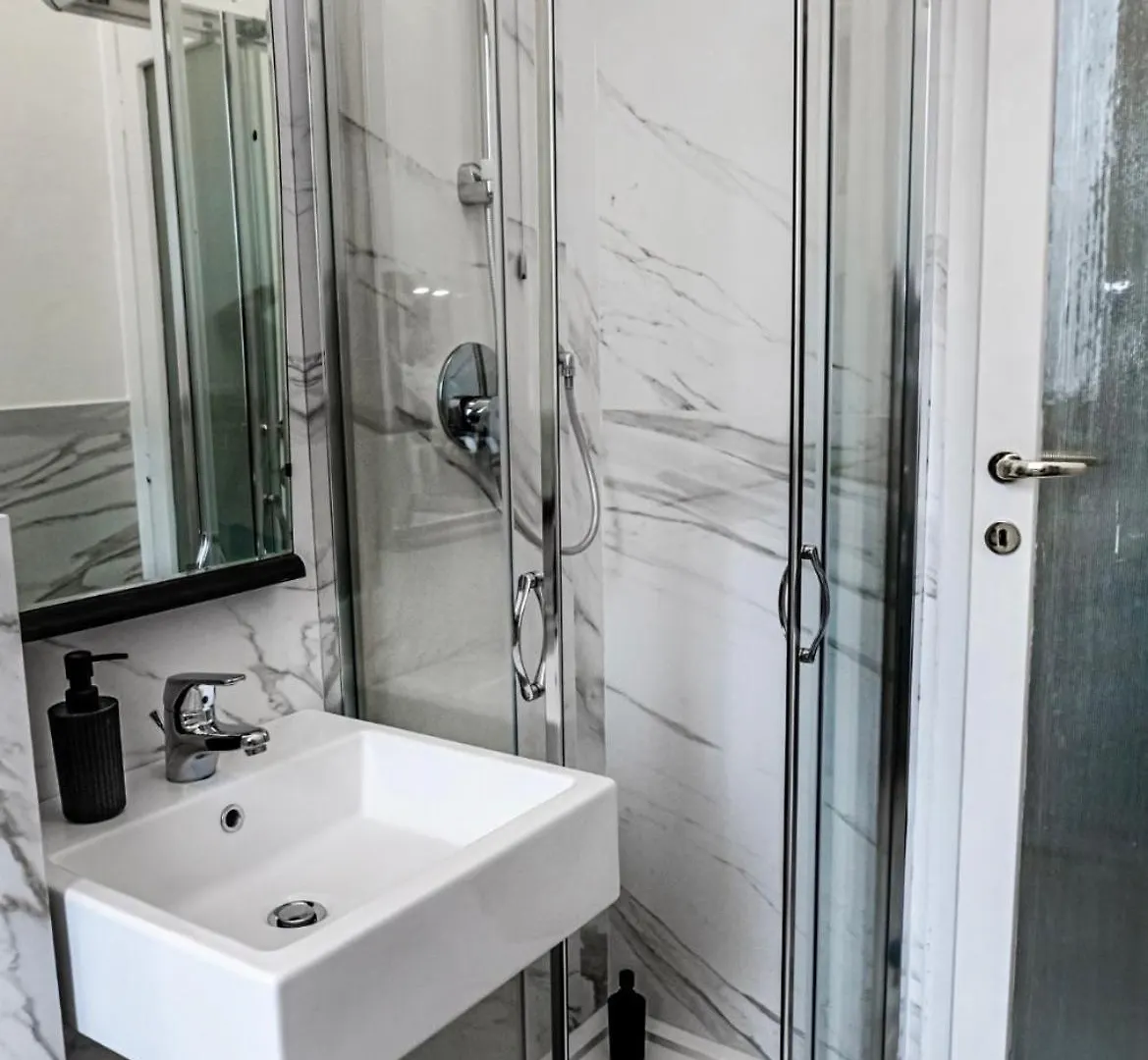 10 Minuti Dal Duomo - Elegante Domus Apartment Milan Italy
